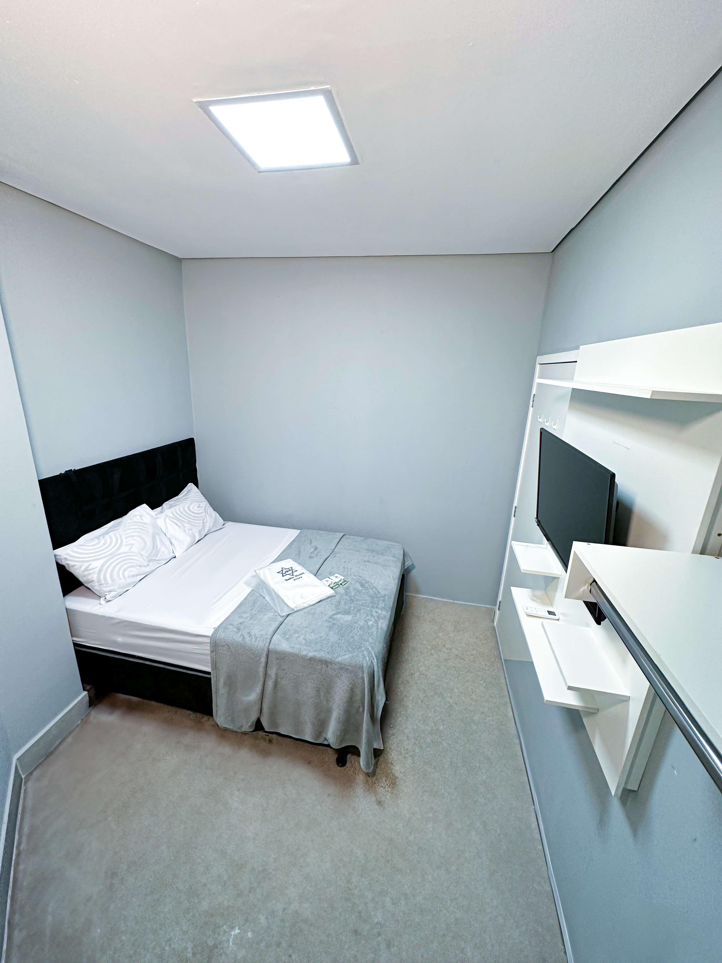 Quarto econômico individual