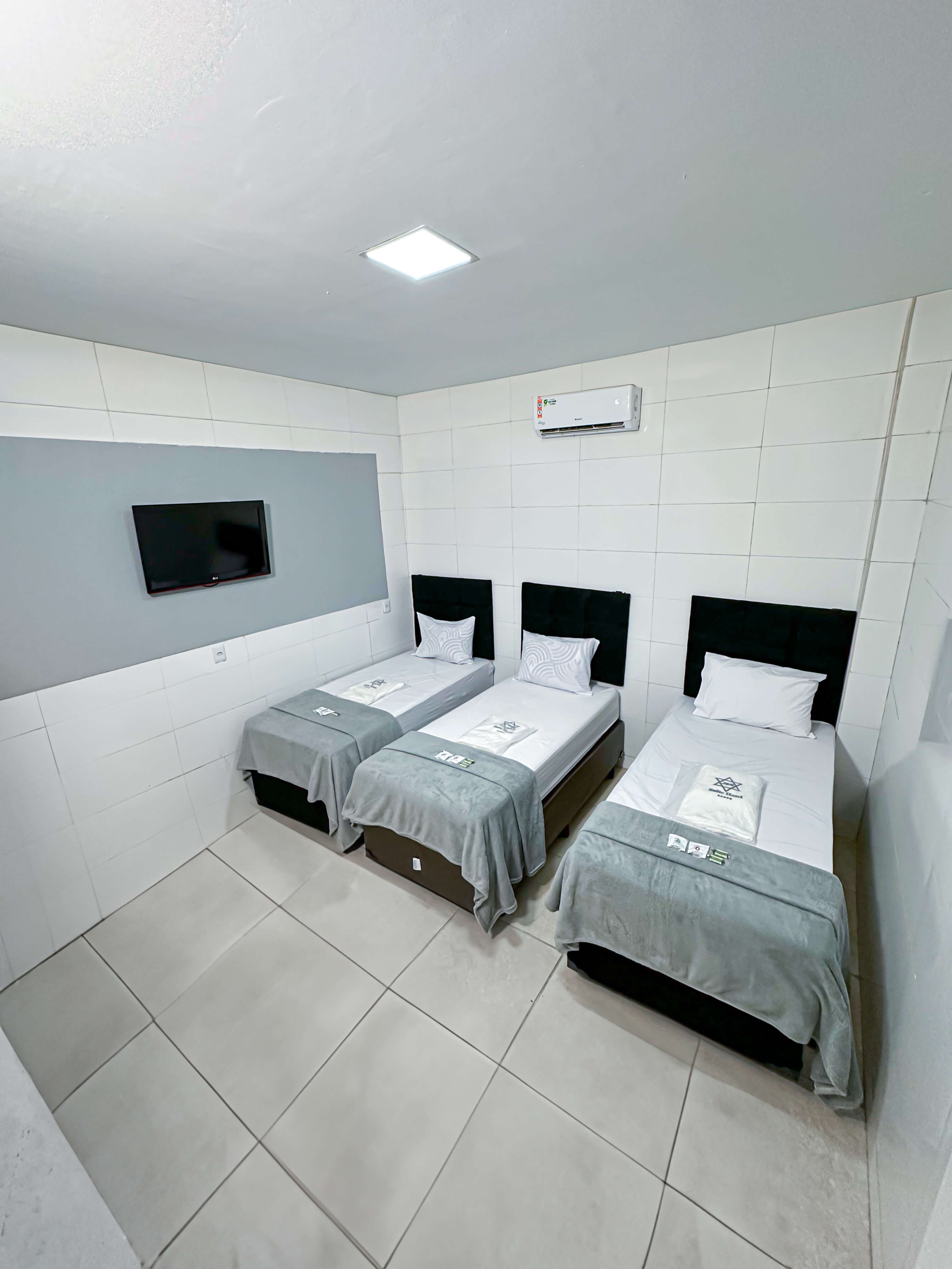 Quarto econômico individual