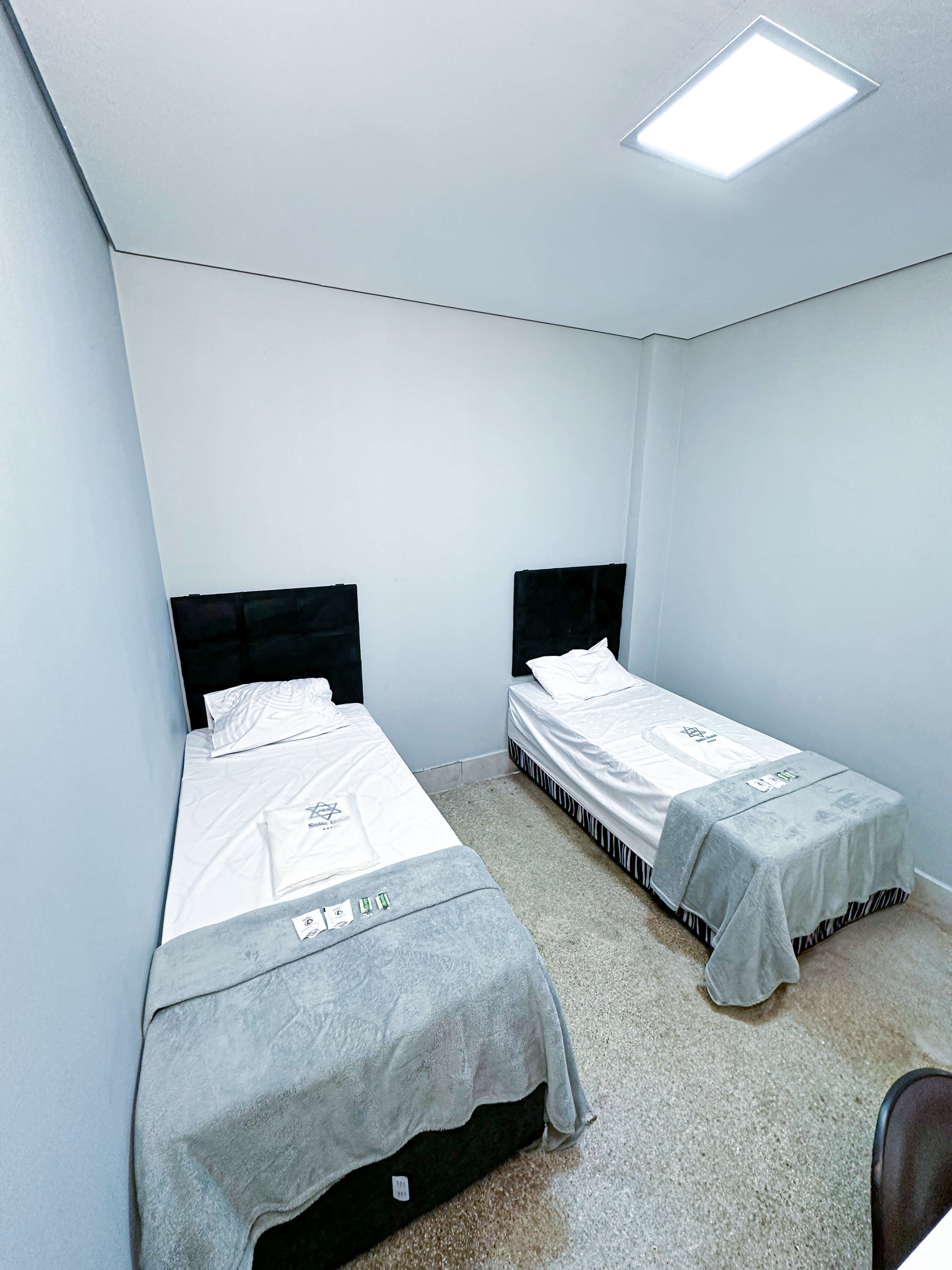 Quarto econômico individual
